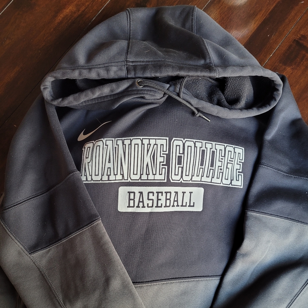 NWOT Nike XL Roanoke College Baseball Hoodie black